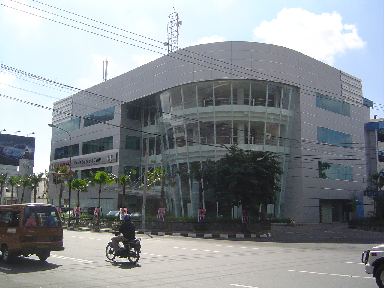 Honda Surabaya Center