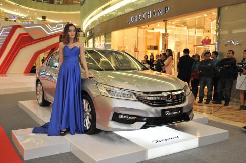 Honda Surabaya Center Perkenalkan New Honda Accord, Sedan Visioner Dengan Desain Presisi Tinggi Yang Semakin Mengesankan Di Surabaya