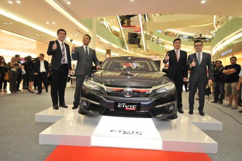 Honda Surabaya Center Perkenalkan All New Honda Civic Generasi Kesepuluh, Sedan Revolusioner Dengan Mesin Turbo Pertama Di Kelasnya