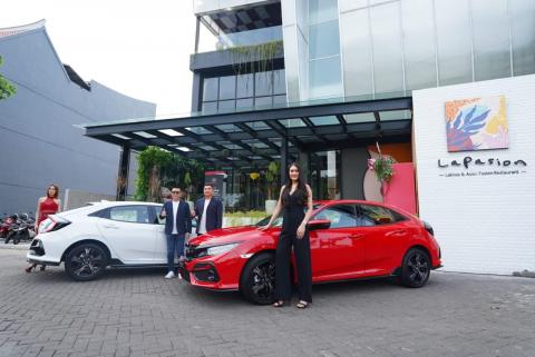 New Honda Civic Hatchback Diperkenalkan Dengan Emblem RS di Surabaya